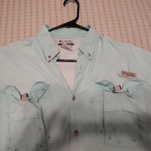 Medium Columbia fishing shirt - Picture 2 of 3